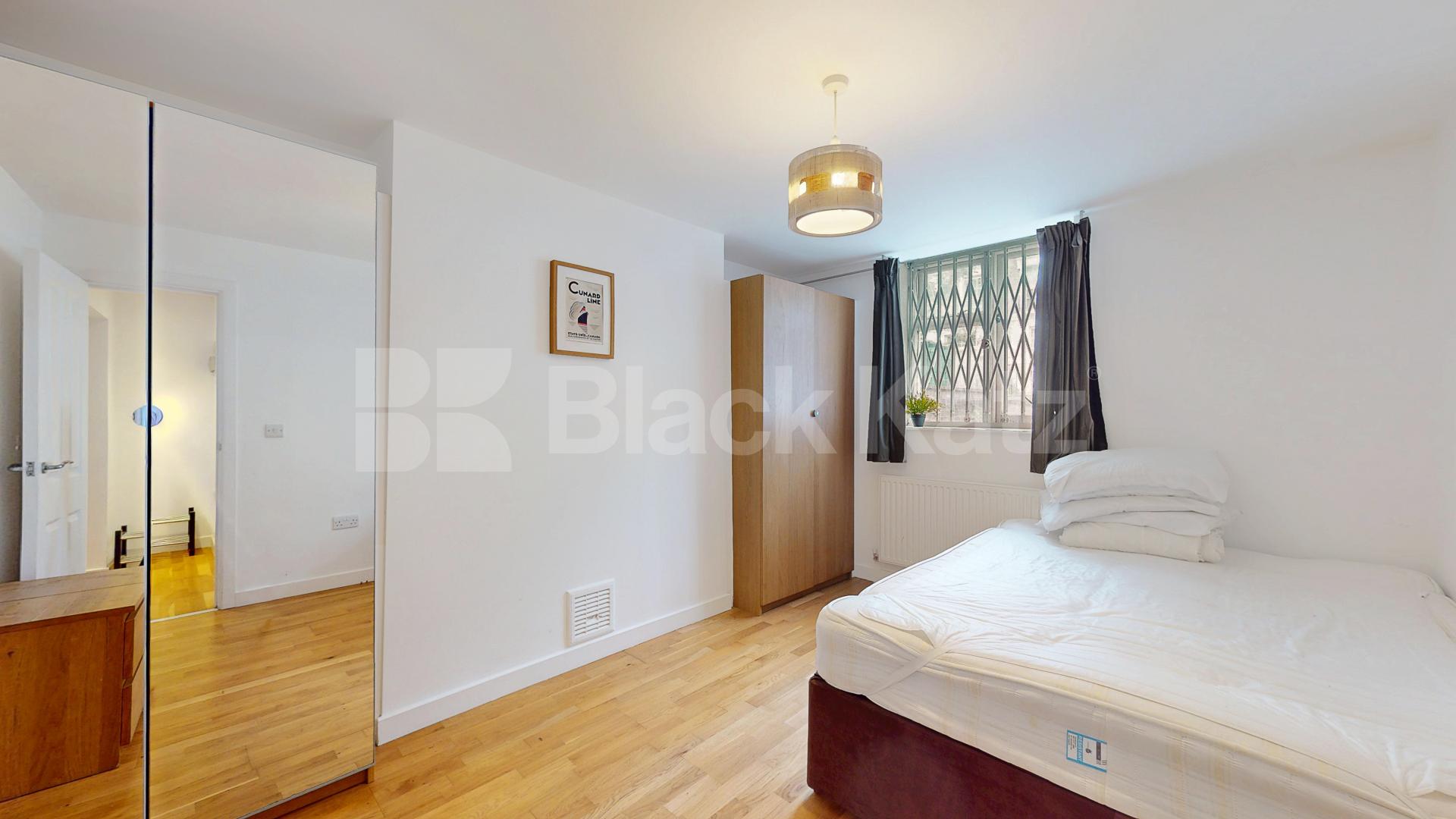 Refurbished Refurbished Two Bedroom Flat in Elegant Period Conversion Rochester Road, Camden